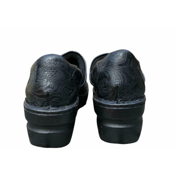 Born Boc Peggy Clogs Slides Slip On Black Womens 8M Shoes Embossed Paisley - Picture 4 of 11